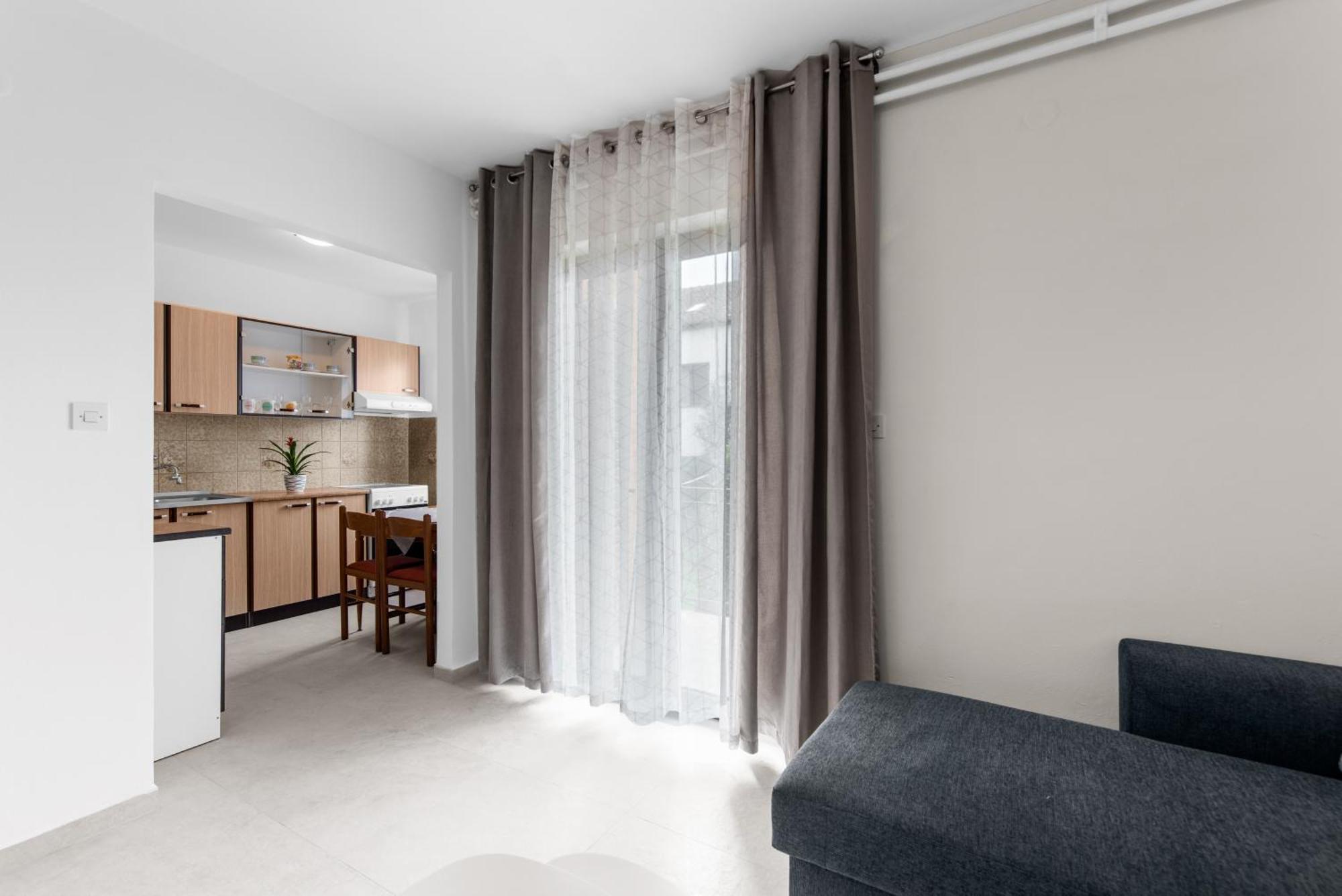 Apartments Feniks Porec Bagian luar foto
